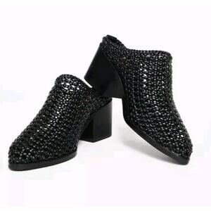 Intentionally Blank Caps Basket Mules made well Woven Black Mules On Site Size 8